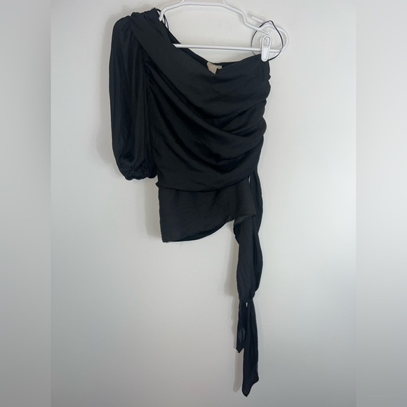 Dolan Anthropologie Ruched One-Shoulder Top size medium - Picture 3 of 11